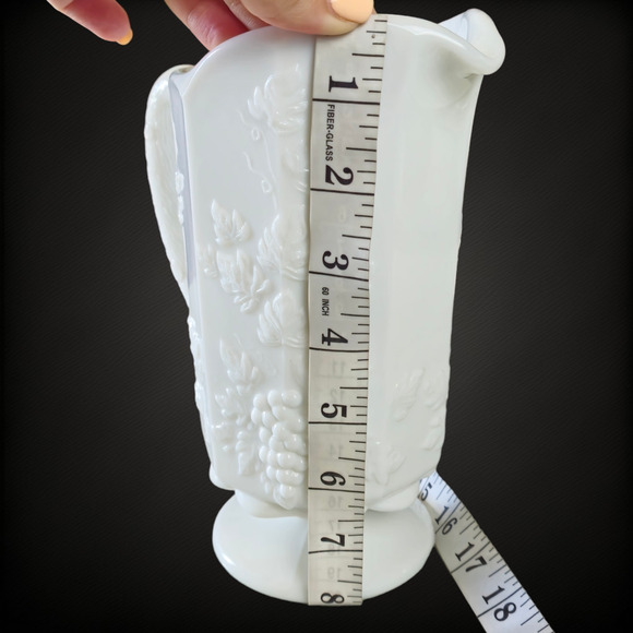 1940s Vintage Milk Glass Pitcher Heavy Footed Pedestal Base Grape Embossed 28oz - Picture 15 of 16